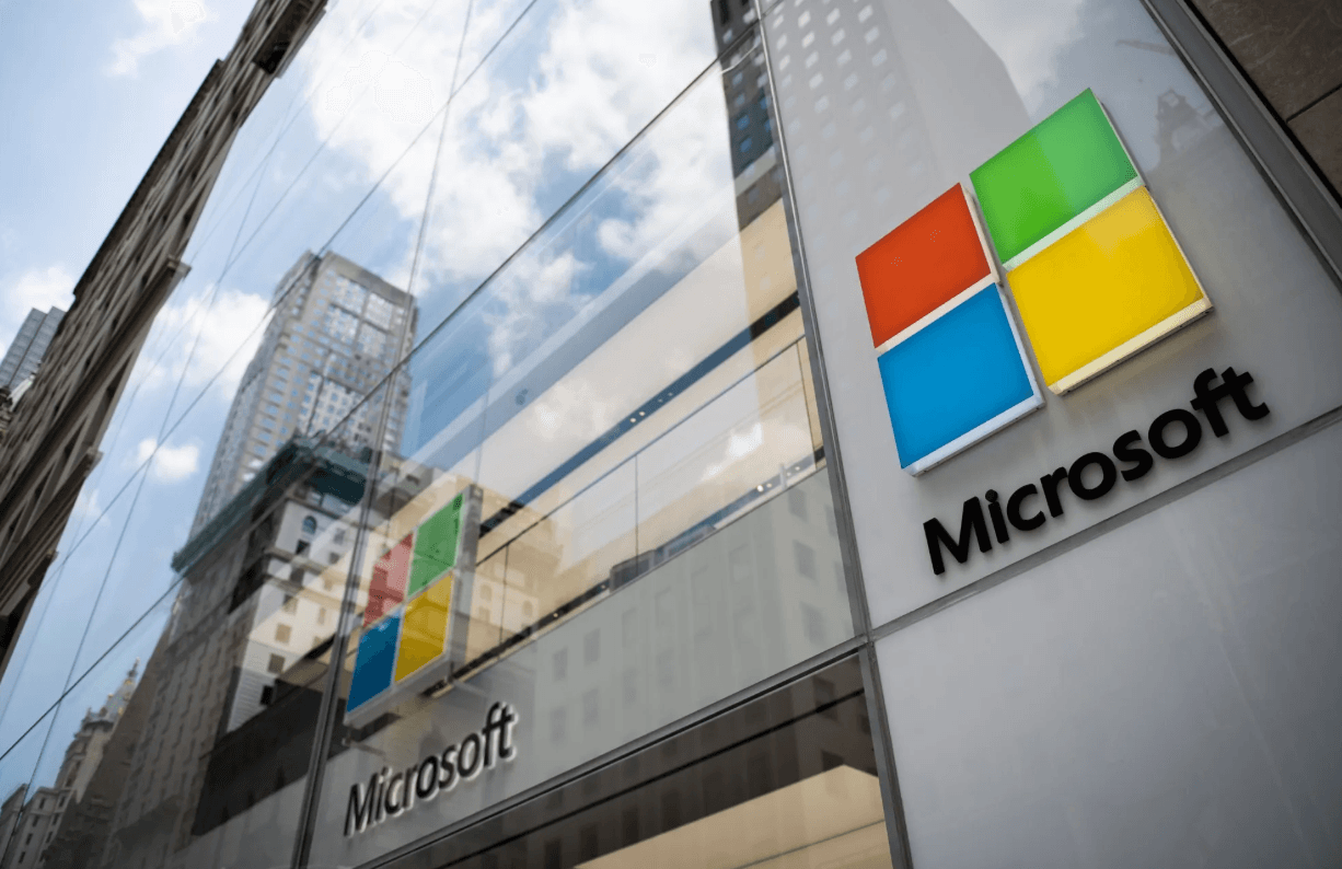 Is MSFT Stock a Buy Right Now? What a 30% Drop From the High Tells Investors
